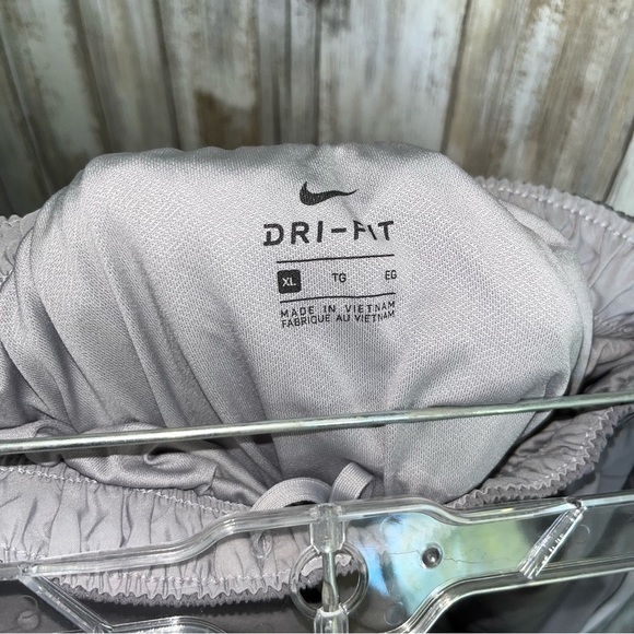 Nike Grey Tempo Shorts - Picture 4 of 4